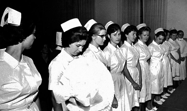 Formatura da Escola de Enfermagem (1963)