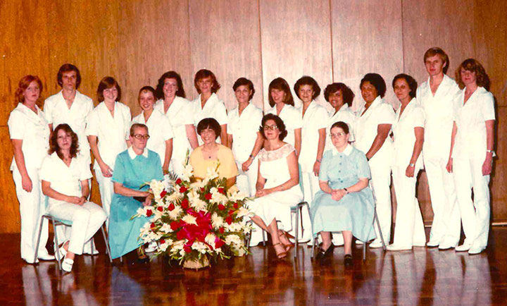 Formatura da Escola de Enfermagem (1980)